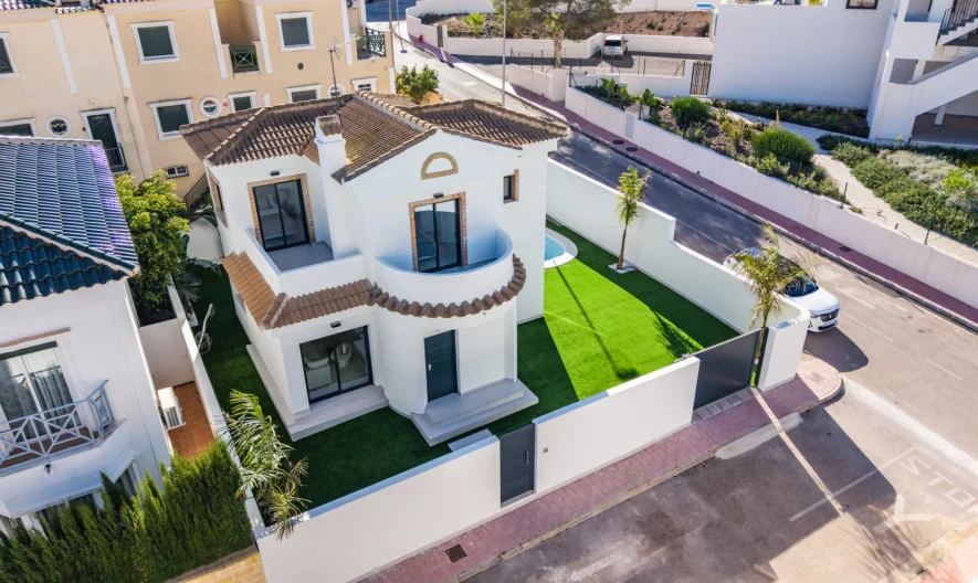 Вила в Orihuela Costa, Alicante (3 спални, 2 бани) -  - снимка 1 - Имоти Премиер