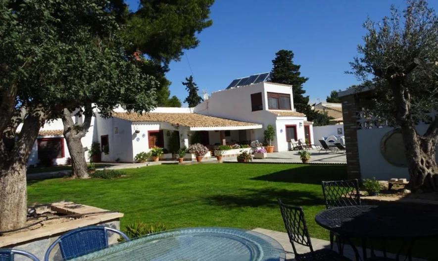Вила в Orihuela Costa, Alicante (9 спални, 8 бани) -  - снимка 1 - Имоти Премиер