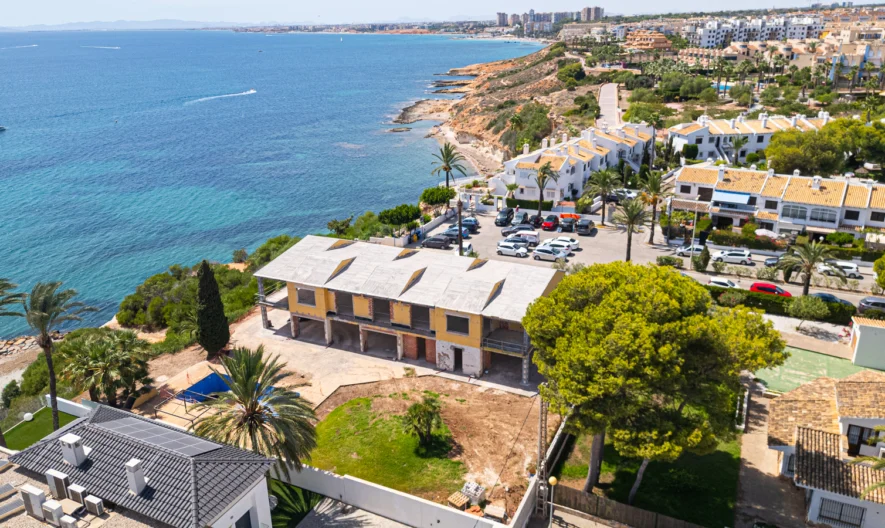 Вила в Ориуела Коста, Аликанте (7 спални, 4 бани) - - снимка 1 - Имоти Премиер