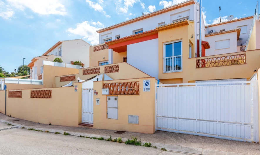 Villa Albirban, Alicantéban (5 hálószoba, 3 fürdőszoba) -  - snimka 1 - Imoti Premier
