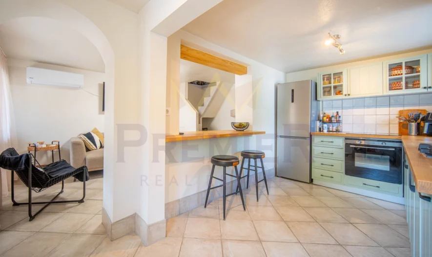 🏡 Villa Balcsik mellett egy háromszobás lakás áráért -  - snimka 6 - Imoti Premier