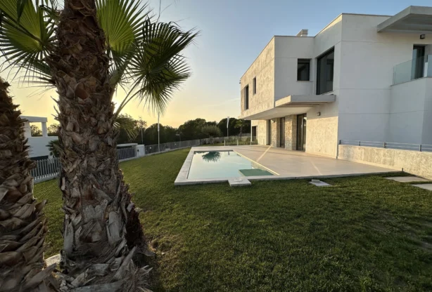 Ingatlaniroda - Imoti Premier - imot - 1209983, Ár: 895000 EUR