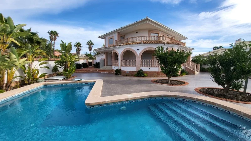 Villa Ciudad Quesadában, Alicantéban (4 hálószoba, 3 fürdőszoba) - - snimka 1 - Imoti Premier