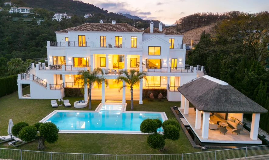 Villa in Benahavís, Málaga (5 bedrooms, 7 bathrooms) -  - snimka 1 - Imoti Premier