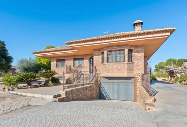 Real Estate Agency - Imoti Premier - imot - 1212076, Price: 370000 EUR