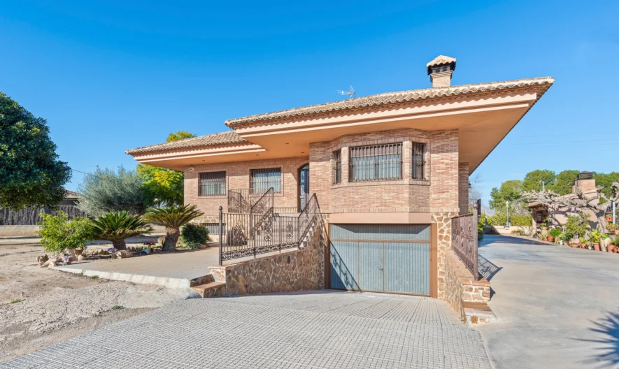 Villa in Beniel, Murcia (Costa Cálida) (3 Schlafzimmer, 3 Badezimmer) - - snimka 1 - Imoti Premier
