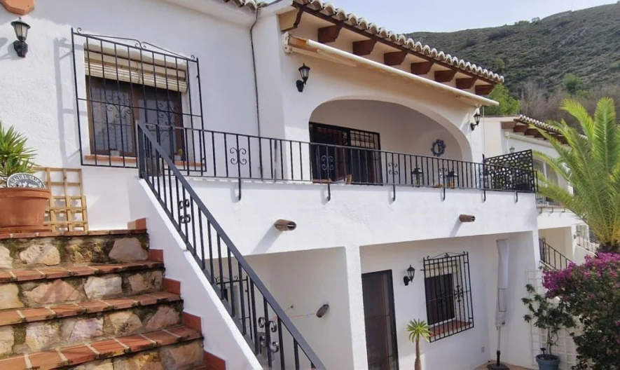 Villa in Benitachell, Alicante (3 bedrooms, 3 bathrooms) -  - snimka 1 - Imoti Premier