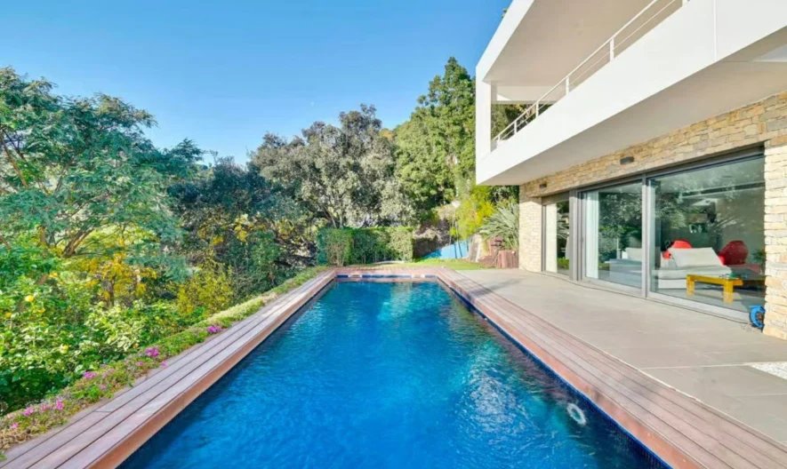 Villa in Blanes, Barcelona (5 Schlafzimmer, 4 Badezimmer) - - snimka 1 - Imoti Premier