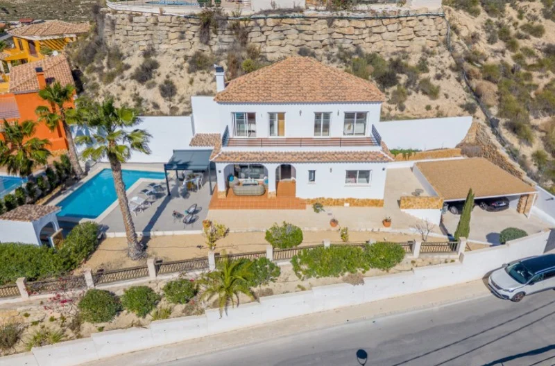 Villa in Busot, Alicante (3 bedrooms, 2 bathrooms) -  - snimka 1 - Imoti Premier