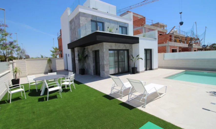 Villa in Campoamor, Alicante (3 bedrooms, 2 bathrooms) -  - snimka 1 - Imoti Premier