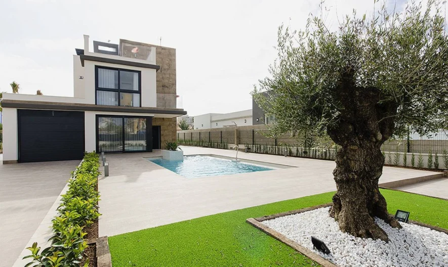 Villa in Campoamor, Alicante (4 bedrooms, 3 bathrooms) -  - snimka 1 - Imoti Premier