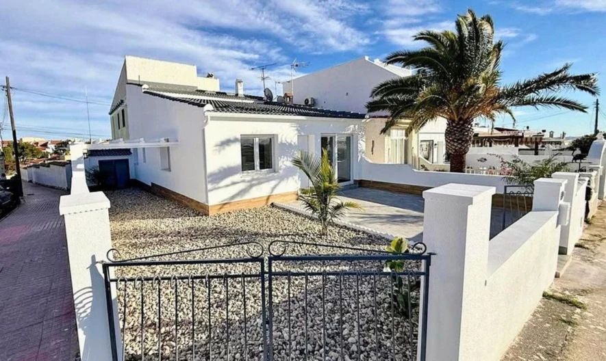 Villa in Ciudad Quesada, Alicante (3 bedrooms, 1 bathroom) -  - snimka 1 - Imoti Premier