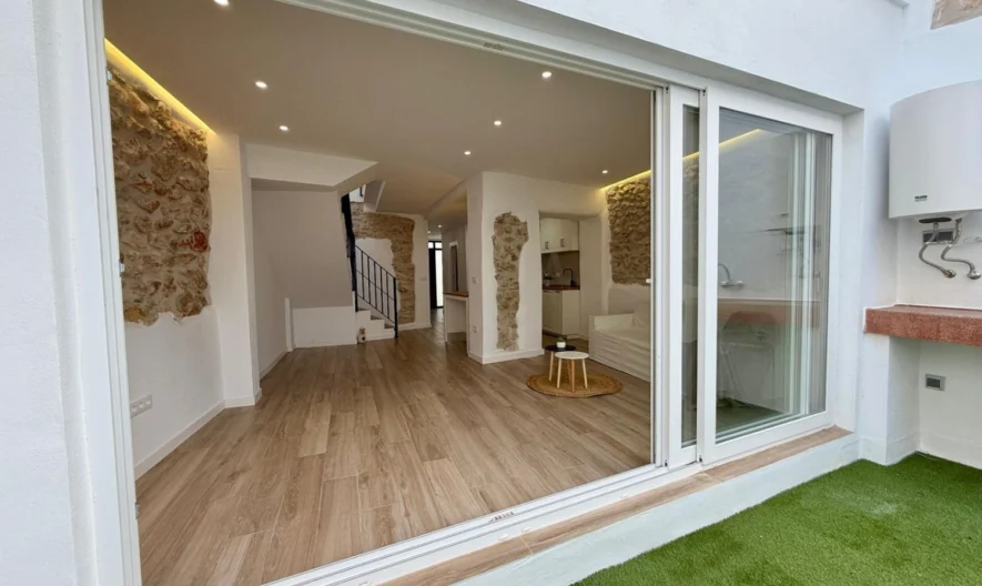 Villa in Denia, Alicante (3 bedrooms, 2 bathrooms) - - snimka 1 - Imoti Premier