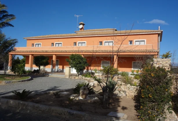 Агенция за недвижими имоти - Имоти Премиер - имот - 1212074, Цена: 690000 EUR