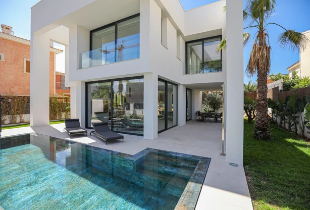 Агенция за недвижими имоти - Имоти Премиер - имот - 1212040, Цена: 3690000 EUR