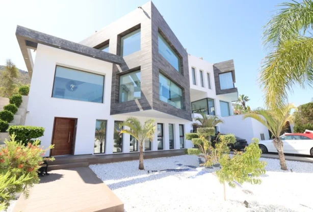 Агенция за недвижими имоти - Имоти Премиер - имот - 1211967, Цена: 2499000 EUR