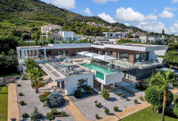 Агенция за недвижими имоти - Имоти Премиер - имот - 1207649, Цена: 3850000 EUR