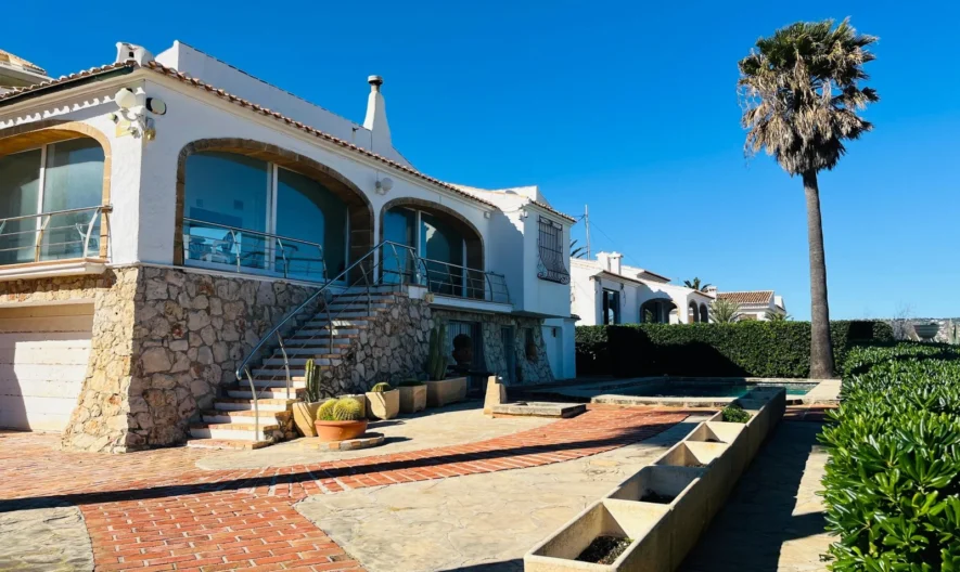 Villa in Jávea, Alicante (6 Schlafzimmer, 5 Badezimmer) -  - snimka 1 - Imoti Premier