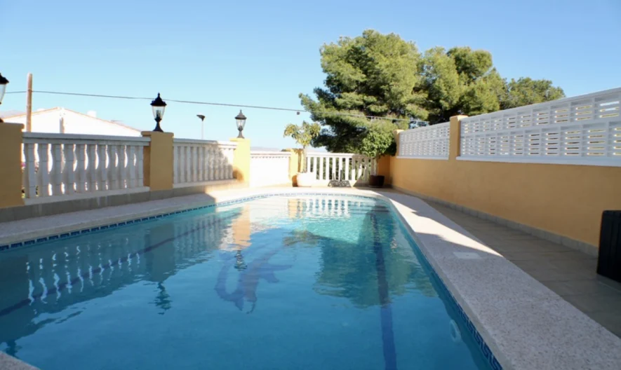 Villa in La Nucía, Alicante (4 bedrooms, 3 bathrooms) -  - snimka 1 - Imoti Premier