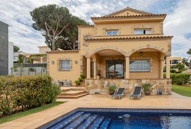 Real Estate Agency - Imoti Premier - imot - 1245587, Price: 779000 EUR