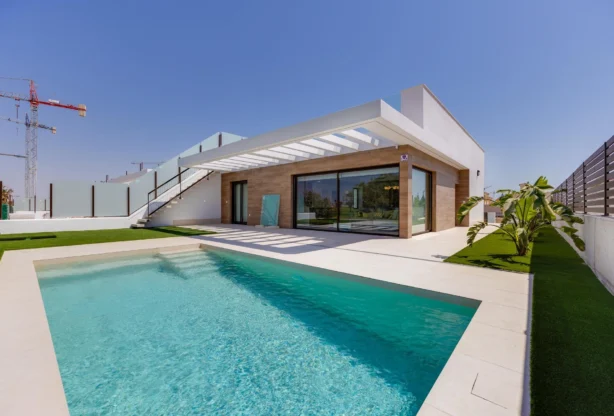 Агенция за недвижими имоти - Имоти Премиер - имот - 1210570, Цена: 695000 EUR