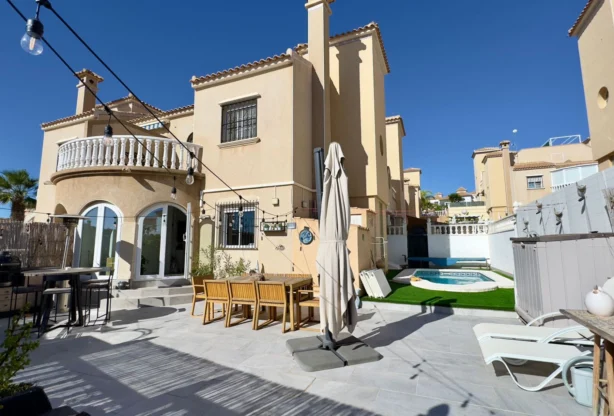Агенция за недвижими имоти - Имоти Премиер - имот - 1211891, Цена: 279900 EUR