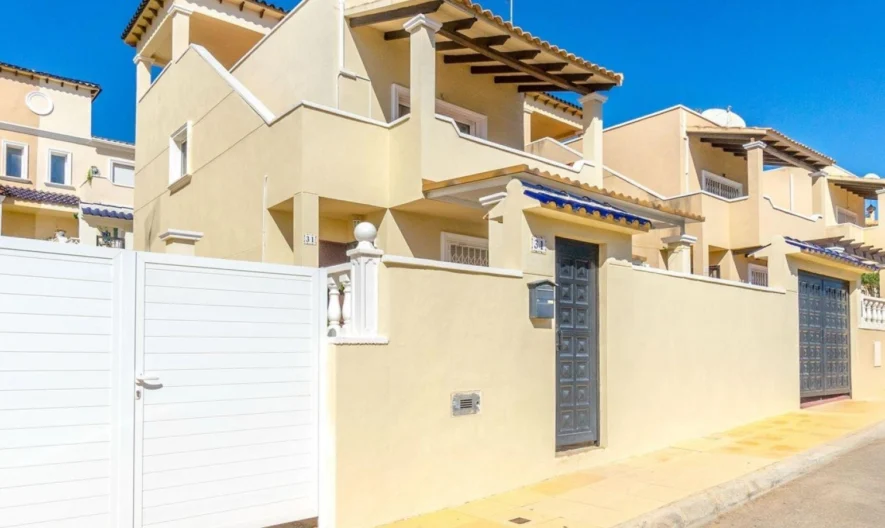 Villa in Orihuela Costa, Alicante (3 Schlafzimmer, 2 Badezimmer) -  - snimka 1 - Imoti Premier