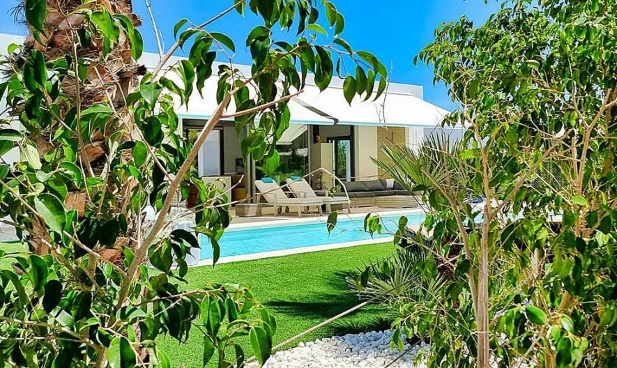Villa in Orihuela Costa, Alicante (4 Schlafzimmer, 3 Badezimmer) - - snimka 1 - Imoti Premier