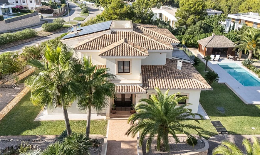 Villa in Santa Ponsa, Mallorca (4 bedrooms, 3 bathrooms) - - snimka 1 - Imoti Premier