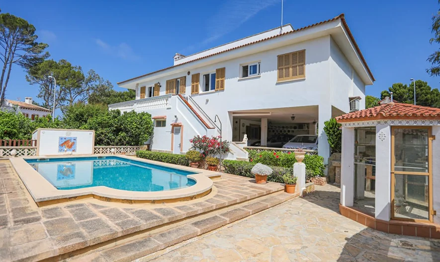 Villa in Santa Ponsa, Mallorca (4 bedrooms, 6 bathrooms) - - snimka 1 - Imoti Premier