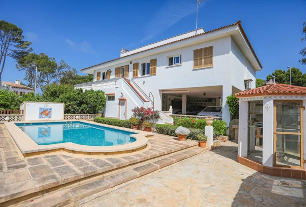 Immobilienagentur - Imoti Premier - imot - 1212401, Preis: 1600000 EUR