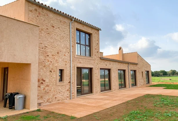 Агенция за недвижими имоти - Имоти Премиер - имот - 1210865, Цена: 3200000 EUR