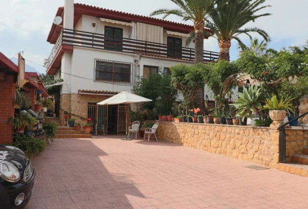 Ingatlaniroda - Imoti Premier - imot - 1209307, Ár: 585000 EUR