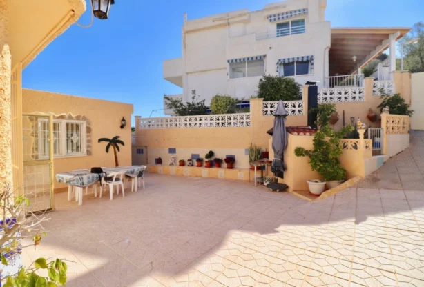 Агентство недвижимости - Имоти Премиер - имот - 1209290, Цена: 1600000 EUR