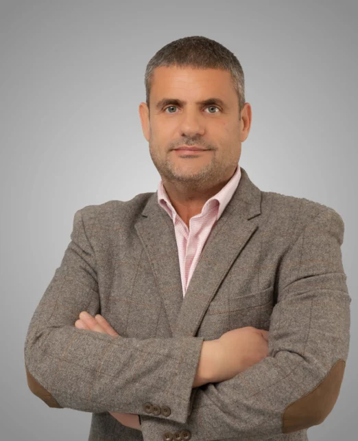 Владимир Николов - ИМОТИ ПРЕМИЕР - Агенция за недвижими имоти