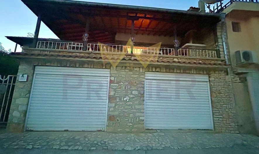 Впечатляваща двуетажна къща в град Балчик -  - снимка 18 - Имоти Премиер