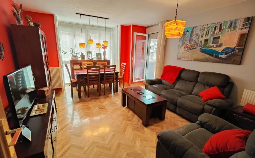 Wohnung in Madrid (3 Schlafzimmer, 2 Bäder) -  - snimka 1 - Imoti Premier