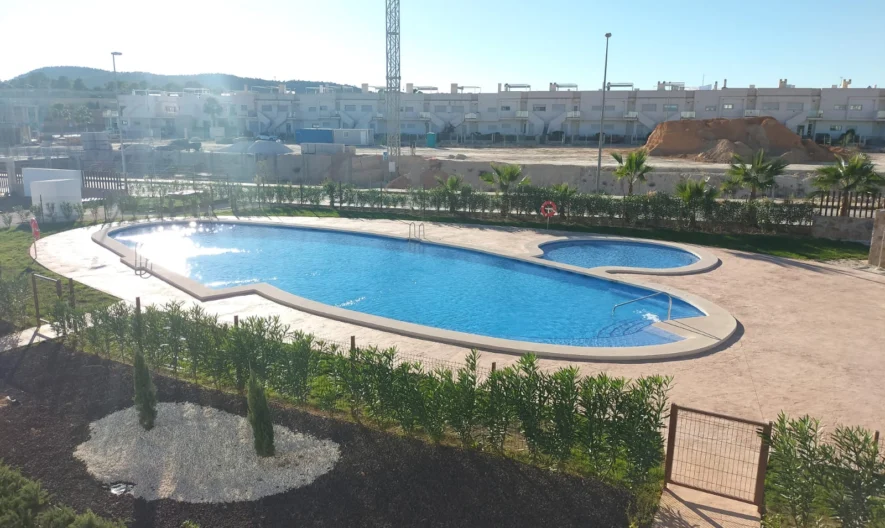 Wohnung in Orihuela Costa, Alicante (2 Schlafzimmer, 2 Badezimmer) - - snimka 1 - Imoti Premier