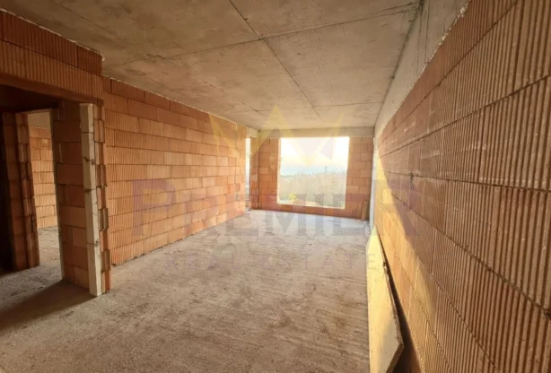 Агенция за недвижими имоти - Имоти Премиер - имот - 1074609, Цена: 119900 EUR