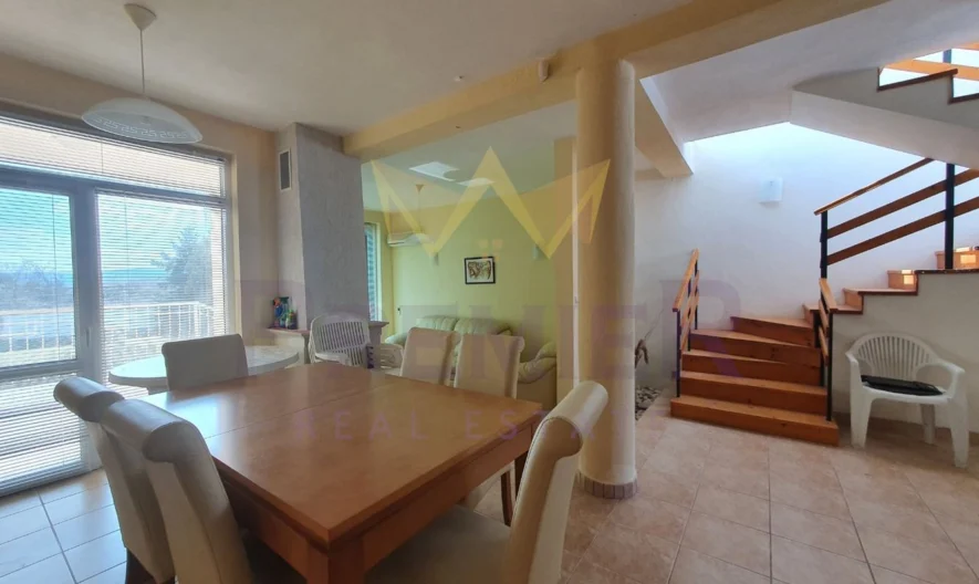 Затворен комплекс в с. Рогачево -  - снимка 10 - Имоти Премиер