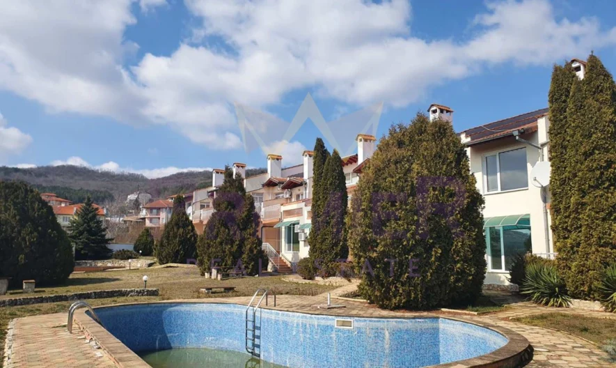 Затворен комплекс в с. Рогачево -  - снимка 2 - Имоти Премиер