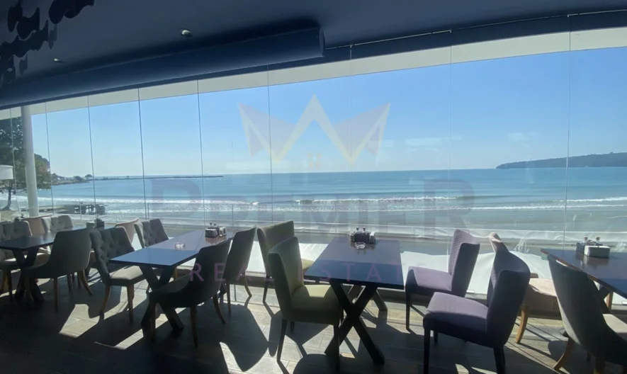 Заведение на първа линия на морска алея в гр.Варна , обзаведен и оборудван !! - - снимка 1 - Имоти Премиер