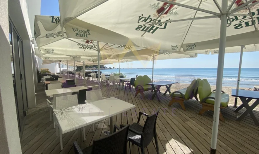 Заведение на първа линия на морска алея в гр.Варна , обзаведен и оборудван !! - - снимка 22 - Имоти Премиер