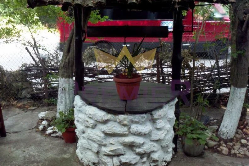 Заведение в старинен стил – самостоятелна сграда на главен път / к.к. Златни пясъци -  - снимка 4 - Имоти Премиер