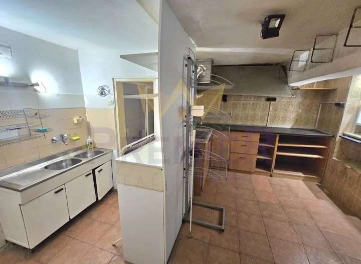 Заведение за бързо хранене – Икономически университет -  - снимка 3 - Имоти Премиер