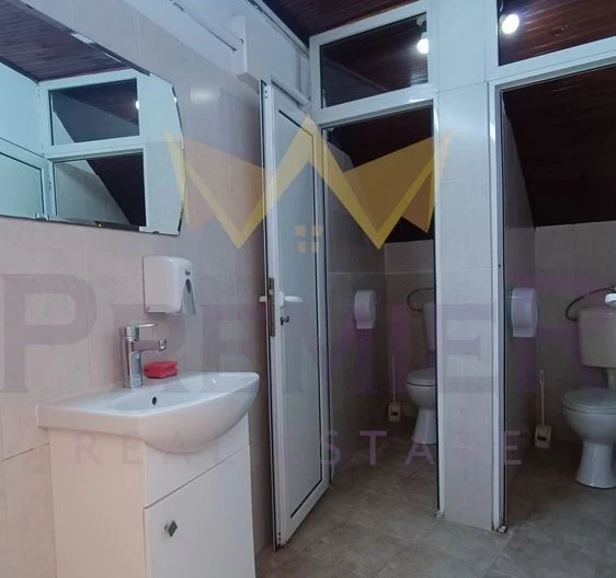 Заведение за обществено хранене – 136 кв.м. на топ локация в административния център на гр. Каварна, обл. Добрич -  - снимка 15 - Имоти Премиер