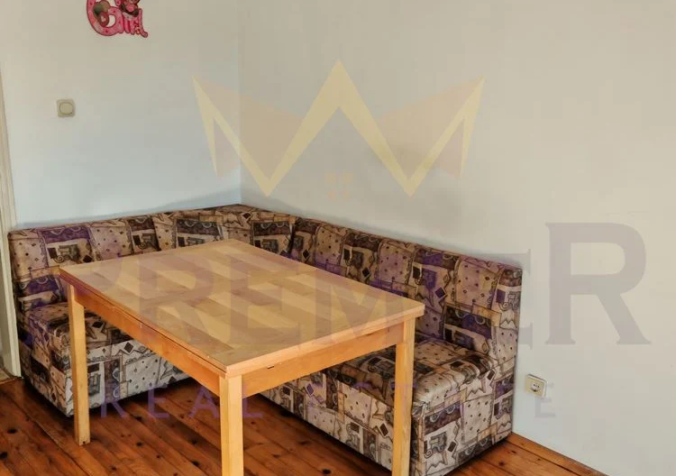 Живот сред спокойствие-къща в с.Маринка - - снимка 12 - Имоти Премиер