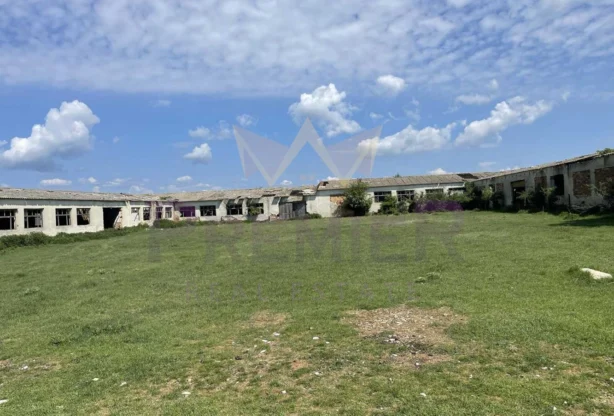 Агенция за недвижими имоти - Имоти Премиер - имот - 898833, Цена: 153000 EUR