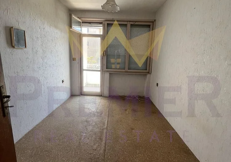 🏡 Zwei separate Etagen eines dreistöckigen Hauses mit Hof im Dorf Ravda, nahe dem Zentrum - - snimka 27 - Imoti Premier