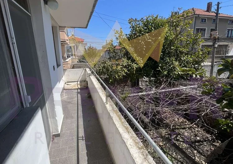 🏡 Zwei separate Etagen eines dreistöckigen Hauses mit Hof im Dorf Ravda, nahe dem Zentrum - - snimka 33 - Imoti Premier